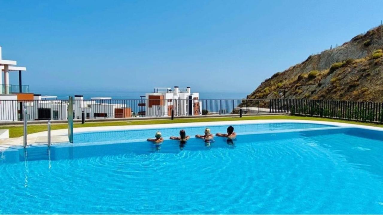 Beach Paradise In 푸엔히롤라 외부 사진